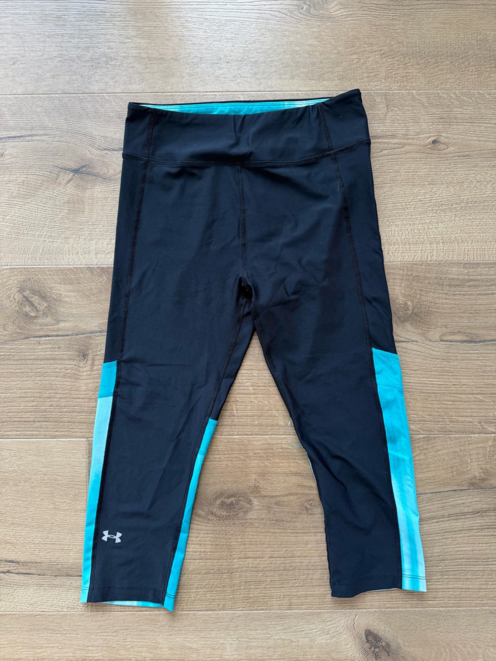 Under Armour Black and Teal Capri Leggings